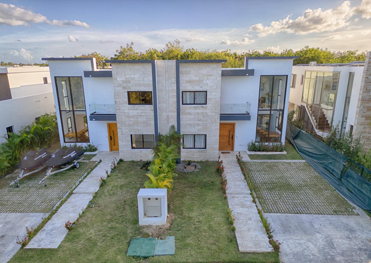 WhatsApp-Image-2025-11-01-at-9.41.59-AM