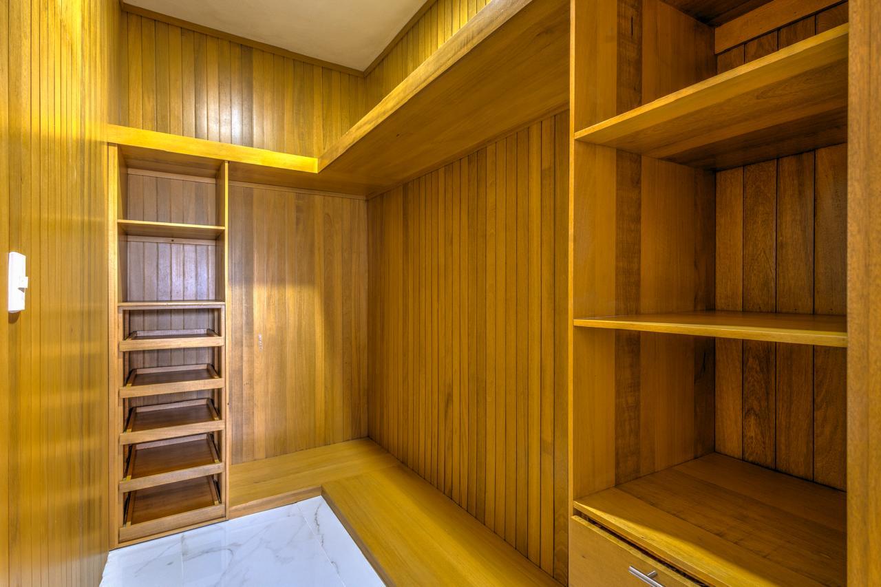 WhatsApp-Image-2025-11-01-at-9.42.00-AM