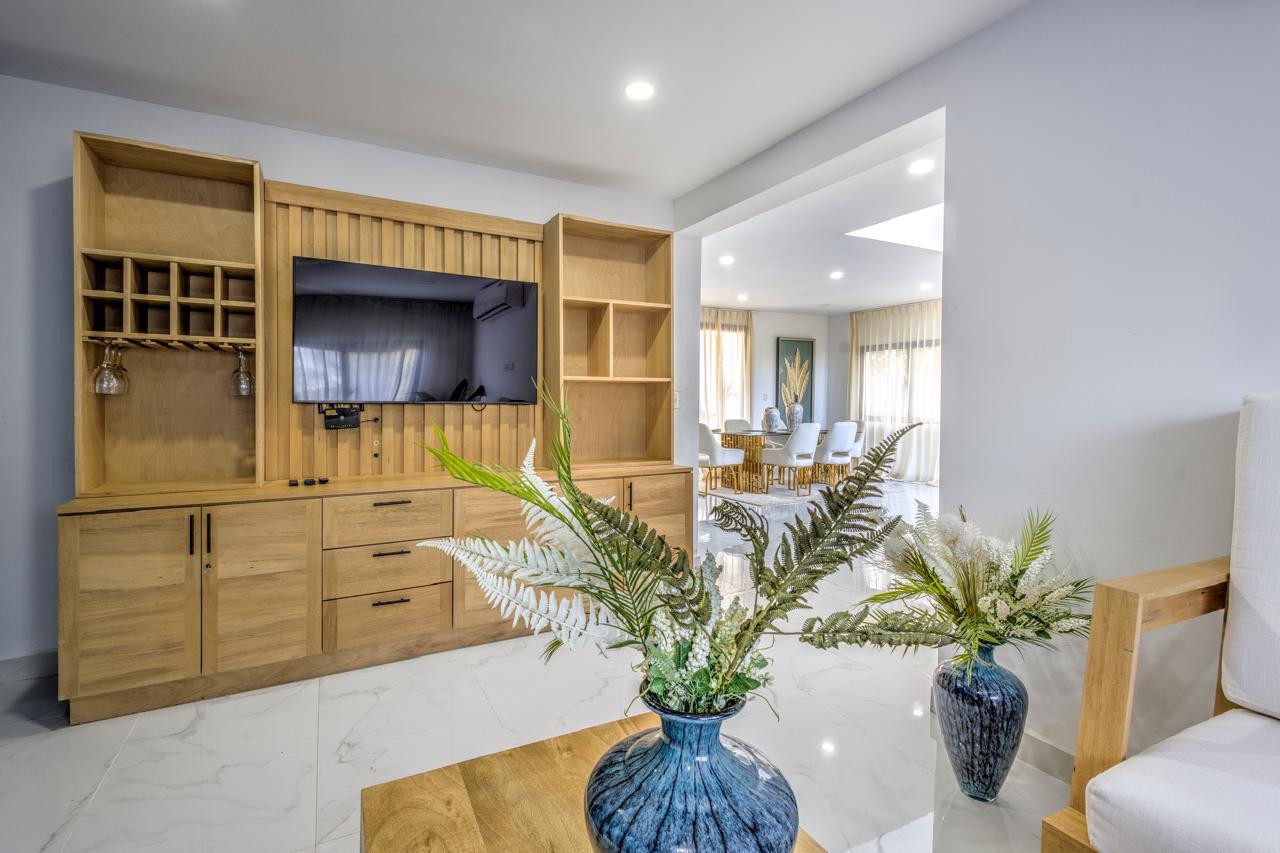 WhatsApp-Image-2025-11-01-at-9.42.01-AM-2