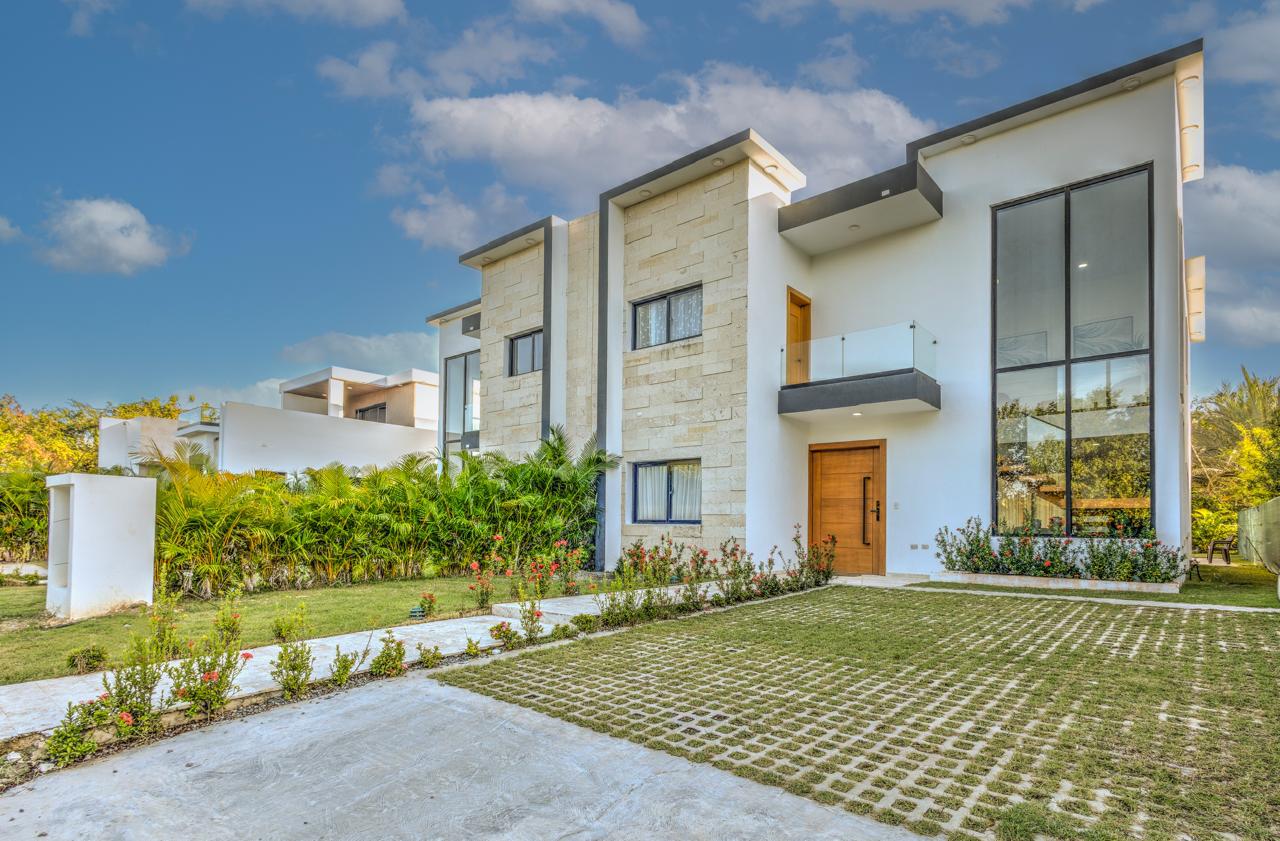 WhatsApp-Image-2025-11-01-at-9.42.02-AM